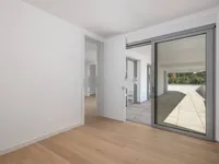 Недвижимость Трёхкомнатная квартира, Центр: 16