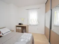 Недвижимость Трехкомнатная квартира в центре: 1