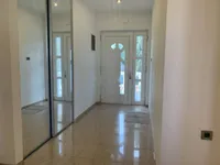 Недвижимость Четырехкомнатная квартира: 4