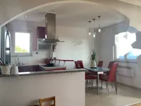 Недвижимость Четырехкомнатная квартира: 7