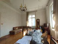 Недвижимость Трехкомнатная квартира в Центре: 12