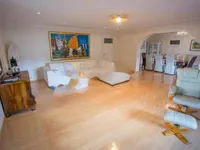 Недвижимость Трехкомнатная квартира Центр: 2