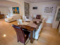 Недвижимость Трехкомнатная квартира Центр: 4