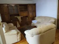 Недвижимость Трехкомнатная квартира в центре: 4