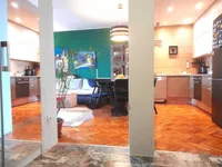 Недвижимость Трехкомнатная квартира, центр: 5