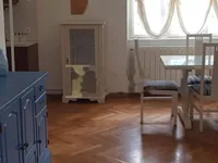 Недвижимость Четырехкомнатная квартира, Центр: 3