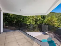 Недвижимость Трёхкомнатная квартира в центре: 2