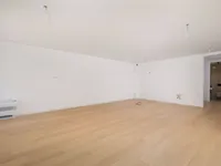 Недвижимость Трёхкомнатная квартира в центре: 12