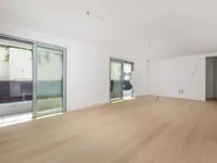 Недвижимость Трёхкомнатная квартира в центре: 13