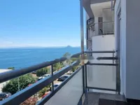 Недвижимость Трехкомнатная квартира в центре: 7