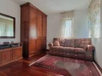 Недвижимость Трехкомнатная квартира в центре: 14