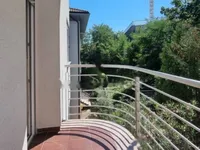 Недвижимость Трехкомнатная квартира в центре: 17