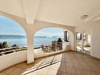 Недвижимость Трехкомнатная квартира в Опатии: 21