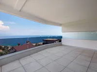 Недвижимость Трехкомнатная квартира, Центр: 8