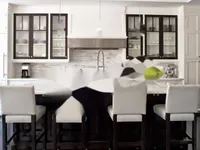 Недвижимость Трёхкомнатная квартира в центре: 3