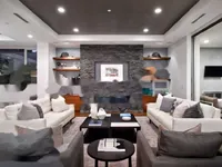 Недвижимость Трёхкомнатная квартира в центре: 5