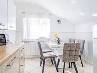 Недвижимость Четырехкомнатная квартира центр: 13