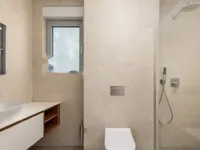 Недвижимость Трехкомнатная квартира в центре: 14