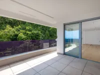 Недвижимость Трёхкомнатная квартира, Центр: 8