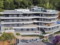 Недвижимость Четырехкомнатная Квартира в Центре: 4