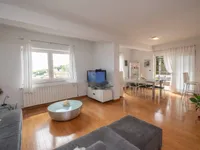 Недвижимость Трёхкомнатная квартира, Центр: 5