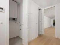 Недвижимость Трехкомнатная квартира, Центр: 11