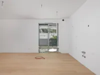 Недвижимость Трехкомнатная квартира, Центр: 13