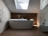 Недвижимость Четырехкомнатная квартира, Центр: 9