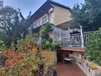 Недвижимость Семейный дом 240 м², Запад, Опатия: 1