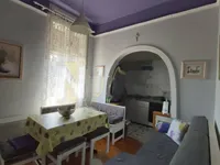 Недвижимость Двухкомнатная квартира в центре: 7