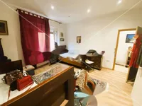 Недвижимость Трехкомнатная квартира в центре: 4