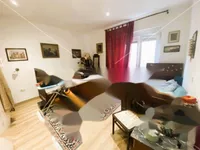 Недвижимость Трехкомнатная квартира в центре: 6