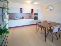 Недвижимость Двухкомнатная квартира, центр: 5