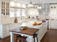 Недвижимость Четырехкомнатная квартира Центр: 4