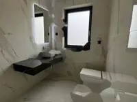 Недвижимость Четырехкомнатная квартира Побрии: 5