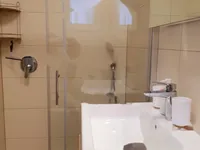 Недвижимость Двухкомнатная квартира Центр: 4