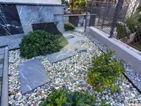 Недвижимость Трехкомнатная квартира в центре: 10