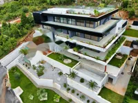 Недвижимость Апартаменты 302 м² в Центре: 4