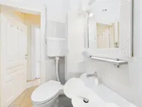 Недвижимость Двухкомнатная квартира в центре: 17