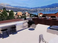 Недвижимость Четырехкомнатная квартира в центре Опатии: 10