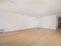 Недвижимость Трехкомнатная квартира в центре: 21