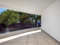 Недвижимость Трехкомнатная квартира в центре: 23