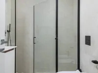 Недвижимость Трехкомнатная квартира в центре: 25