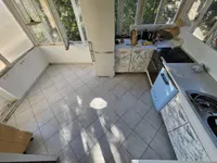 Недвижимость Трехкомнатная квартира в Центре: 8