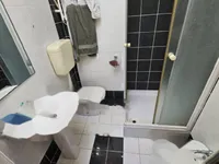 Недвижимость Трехкомнатная квартира в Центре: 12