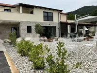 Недвижимость Семейная вилла в центре Опатии: 3