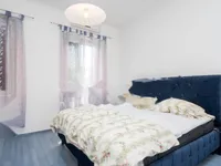 Недвижимость Трехкомнатная квартира в центре: 5