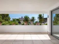 Недвижимость Трёхкомнатная квартира в центре: 1