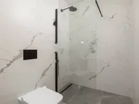 Недвижимость Трехкомнатная квартира в центре: 18