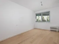 Недвижимость Трехкомнатная квартира в центре: 24